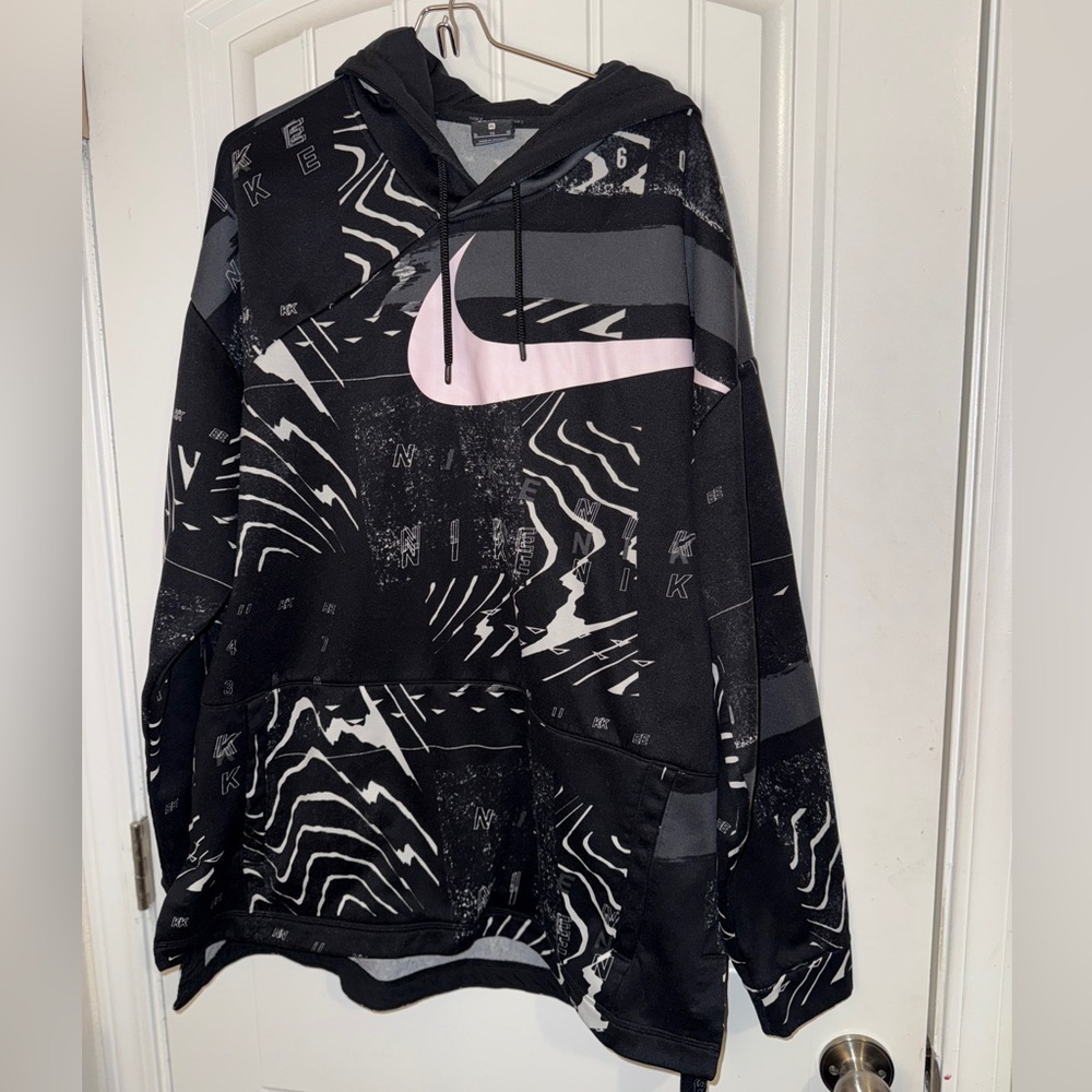Nike Therma Print PX 3.0 Hoodie Black White and Pink Nike Swoosh